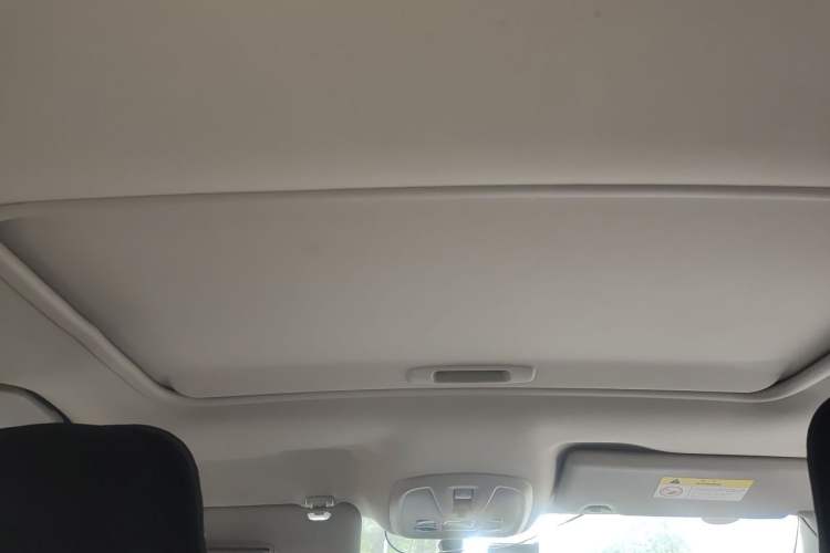 Used Peugeot 408 2016 1.6T Automatic Luxury Edition Headliner