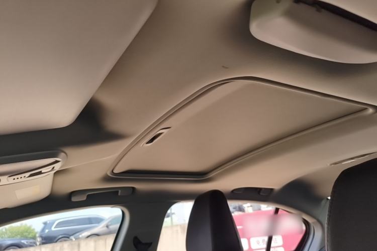 Used Peugeot 408 2016 1.6T Automatic Luxury Edition Headliner