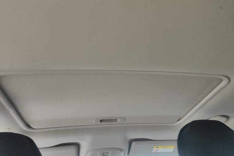 Used Peugeot 408 2016 1.6T Automatic Luxury Edition Headliner