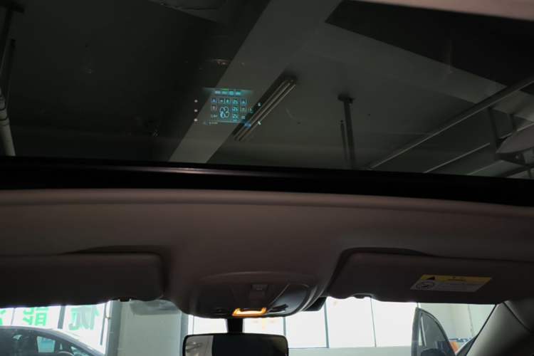 Used Peugeot 408 2016 1.6T Automatic Luxury Edition Headliner