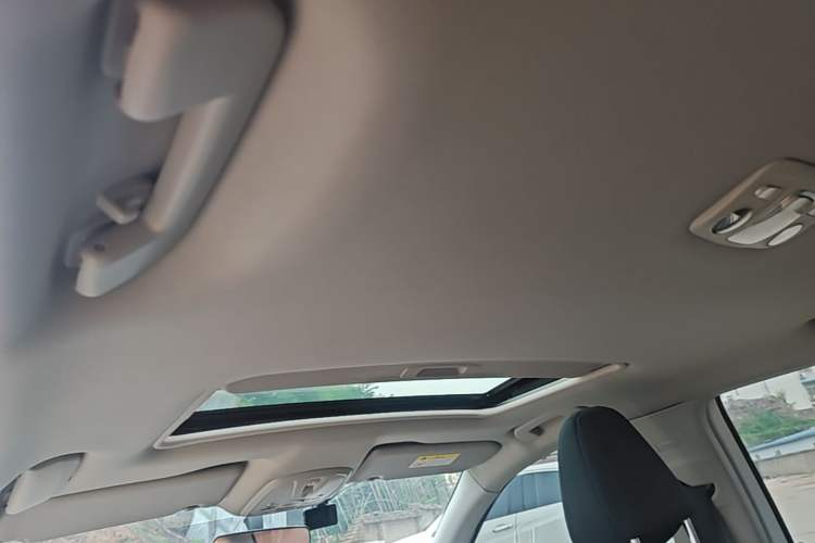 Used Peugeot 408 2016 1.6T Automatic Luxury Edition Headliner
