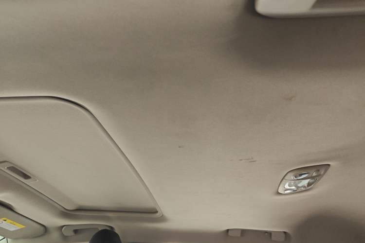Used Peugeot 408 2016 1.6T Automatic Luxury Edition Headliner