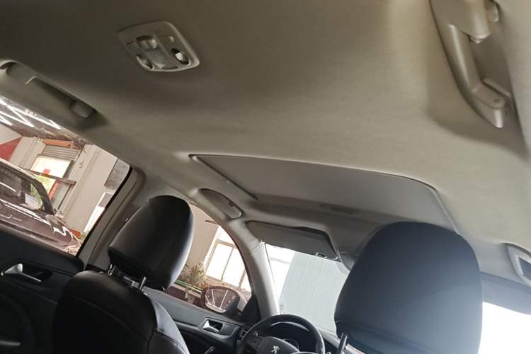 Used Peugeot 408 2016 1.6T Automatic Luxury Edition Headliner