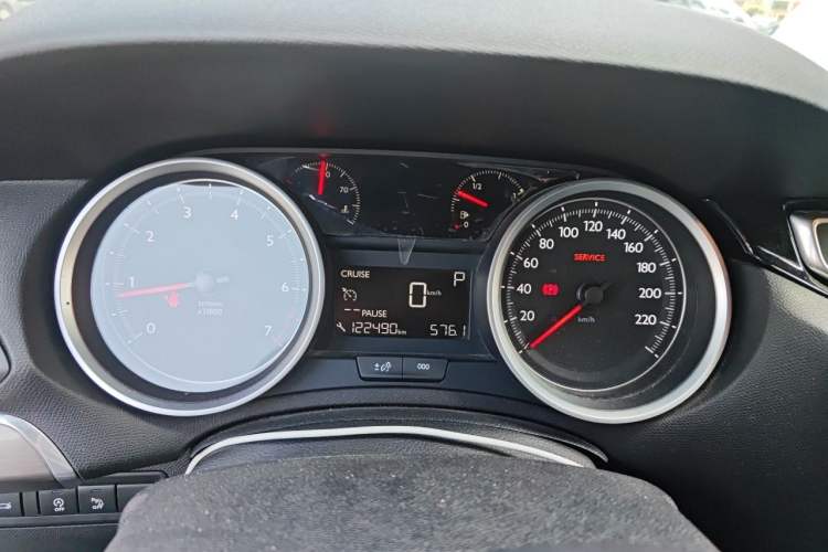 Used Peugeot 408 2016 1.6T Automatic Luxury Edition Instrument Cluster