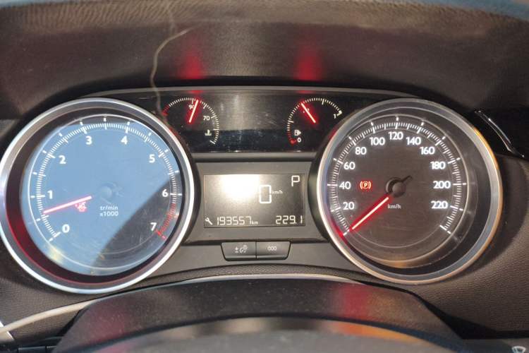Used Peugeot 408 2016 1.6T Automatic Luxury Edition Instrument Cluster