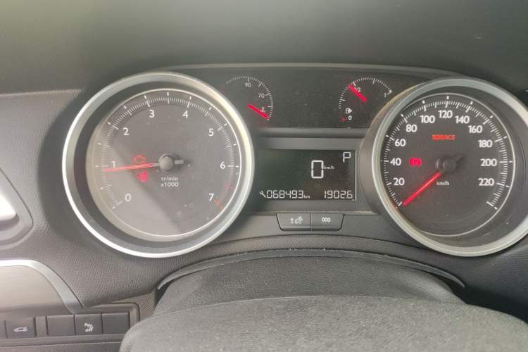 Used Peugeot 408 2016 1.6T Automatic Luxury Edition Instrument Cluster