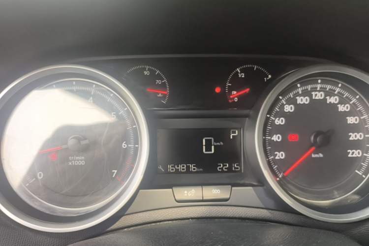 Used Peugeot 408 2016 1.6T Automatic Luxury Edition Instrument Cluster