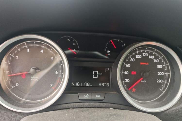 Used Peugeot 408 2016 1.6T Automatic Luxury Edition Instrument Cluster