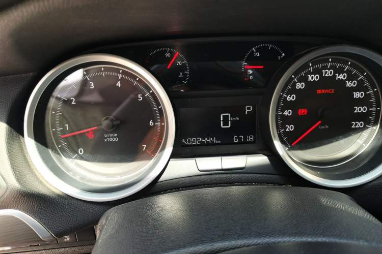 Used Peugeot 408 2016 1.6T Automatic Luxury Edition Instrument Cluster