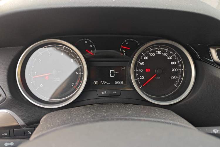 Used Peugeot 408 2016 1.6T Automatic Luxury Edition Instrument Cluster