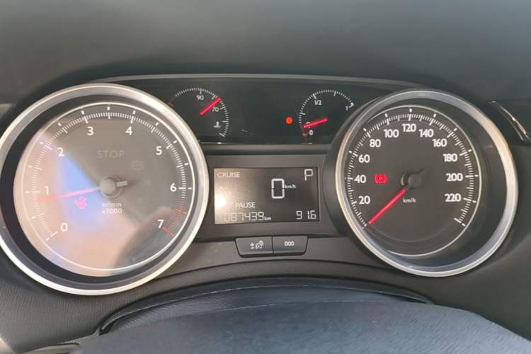 Used Peugeot 408 2016 1.6T Automatic Luxury Edition Instrument Cluster