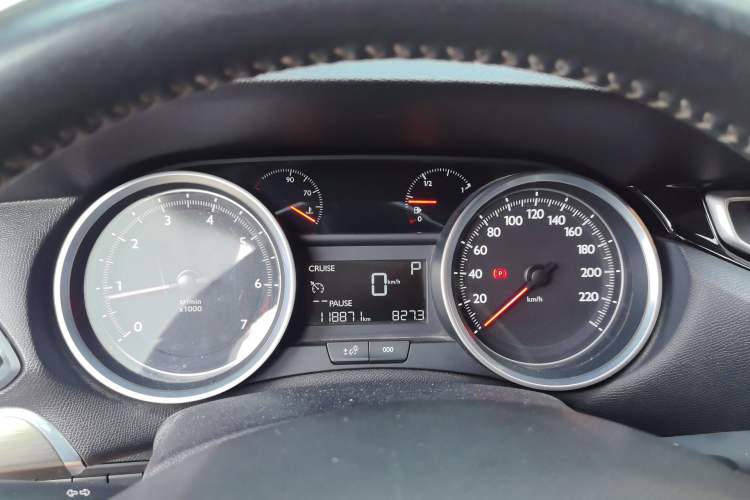 Used Peugeot 408 2016 1.6T Automatic Luxury Edition Instrument Cluster