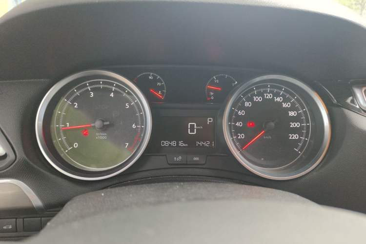 Used Peugeot 408 2016 1.6T Automatic Luxury Edition Instrument Cluster