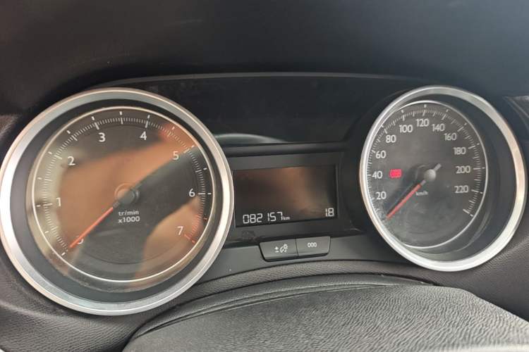 Used Peugeot 408 2016 1.6T Automatic Luxury Edition Instrument Cluster