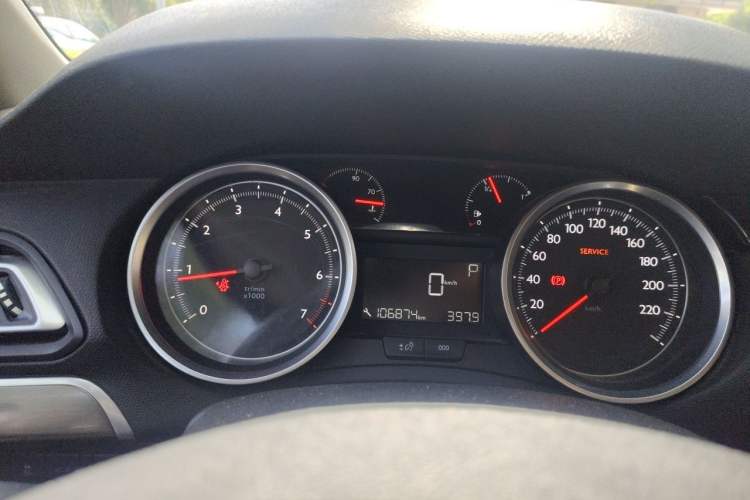Used Peugeot 408 2016 1.6T Automatic Luxury Edition Instrument Cluster