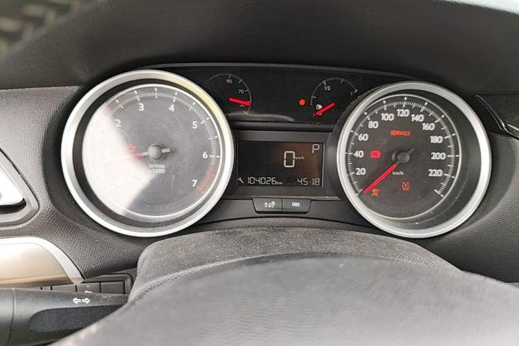 Used Peugeot 408 2016 1.6T Automatic Luxury Edition Instrument Cluster