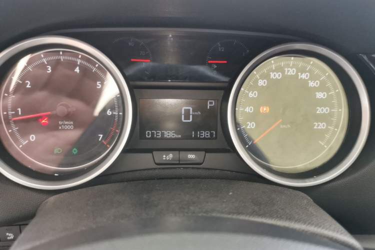 Used Peugeot 408 2016 1.6T Automatic Luxury Edition Instrument Cluster