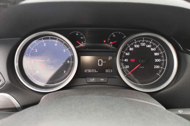 Used Peugeot 408 2016 1.6T Automatic Luxury Edition Instrument Cluster