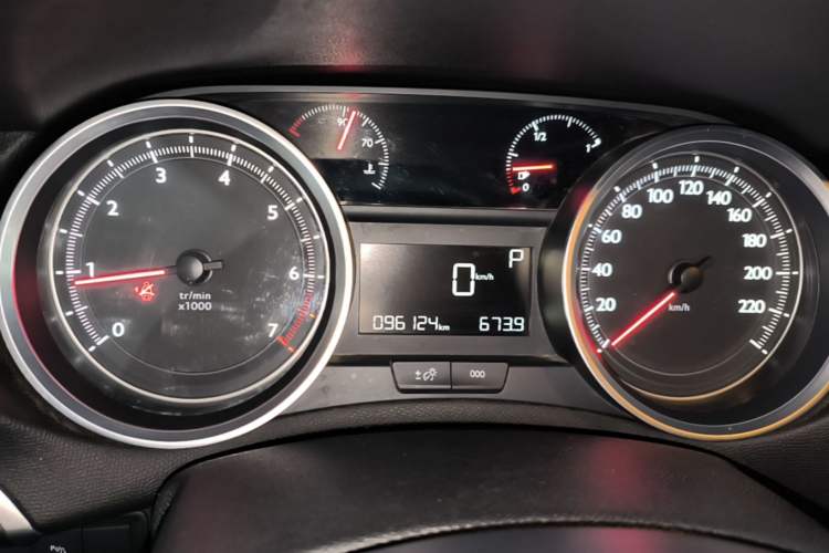 Used Peugeot 408 2016 1.6T Automatic Luxury Edition Instrument Cluster