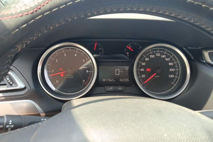 Used Peugeot 408 2016 1.6T Automatic Luxury Edition Instrument Cluster