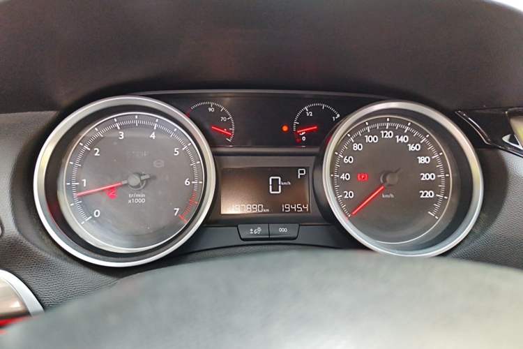 Used Peugeot 408 2016 1.6T Automatic Luxury Edition Instrument Cluster