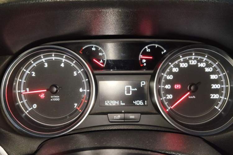 Used Peugeot 408 2016 1.6T Automatic Luxury Edition Instrument Cluster