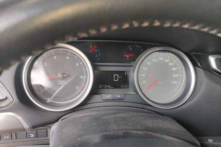 Used Peugeot 408 2016 1.6T Automatic Luxury Edition Instrument Cluster
