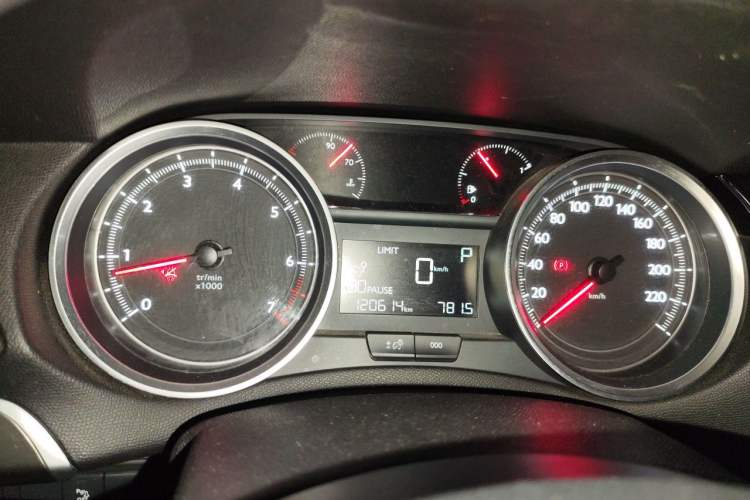 Used Peugeot 408 2016 1.6T Automatic Luxury Edition Instrument Cluster
