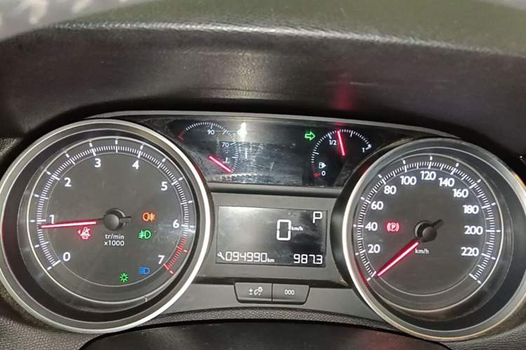 Used Peugeot 408 2016 1.6T Automatic Luxury Edition Instrument Cluster