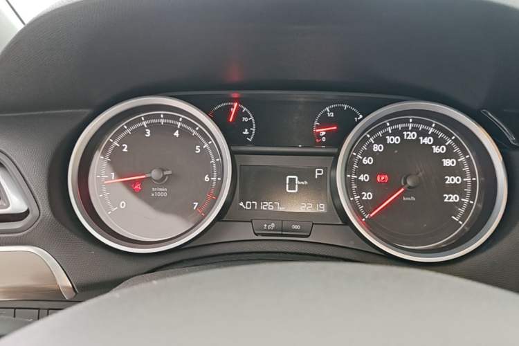 Used Peugeot 408 2016 1.6T Automatic Luxury Edition Instrument Cluster