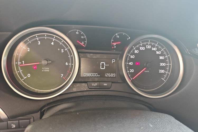 Used Peugeot 408 2016 1.6T Automatic Luxury Edition Instrument Cluster
