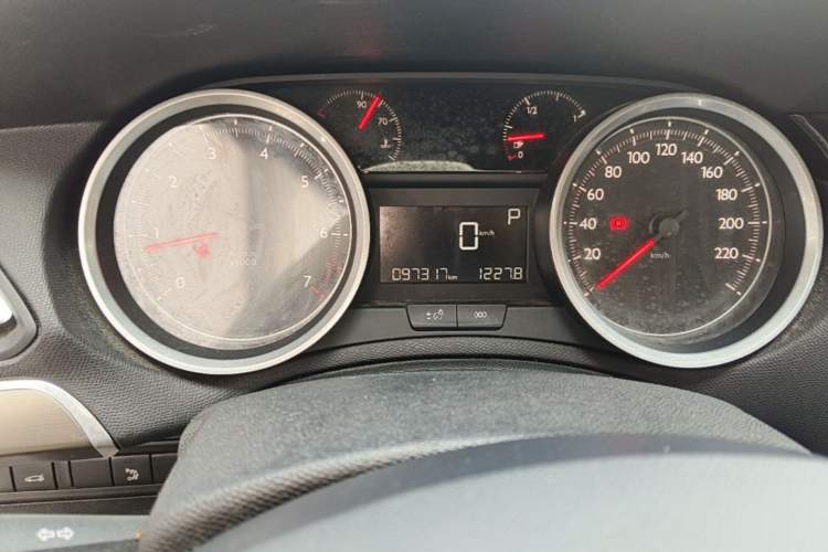 Used Peugeot 408 2016 1.6T Automatic Luxury Edition Instrument Cluster