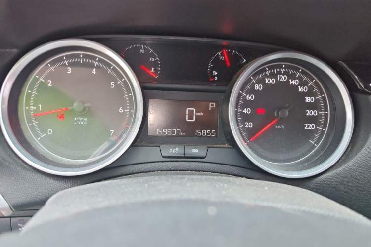 Used Peugeot 408 2016 1.6T Automatic Luxury Edition Instrument Cluster