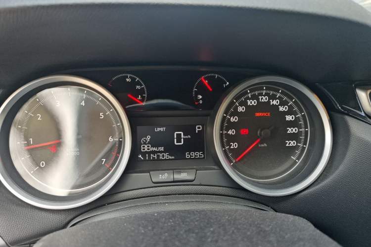 Used Peugeot 408 2016 1.6T Automatic Luxury Edition Instrument Cluster