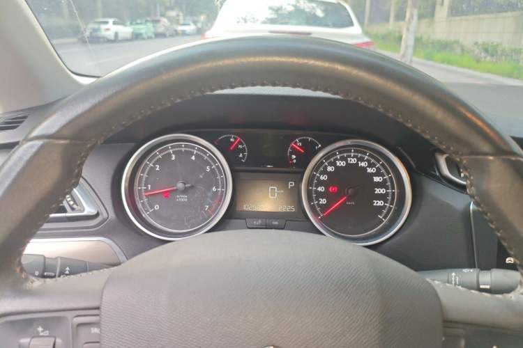 Used Peugeot 408 2016 1.6T Automatic Luxury Edition Instrument Cluster