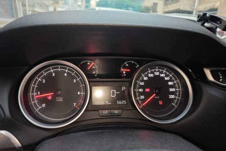 Used Peugeot 408 2016 1.6T Automatic Luxury Edition Instrument Cluster