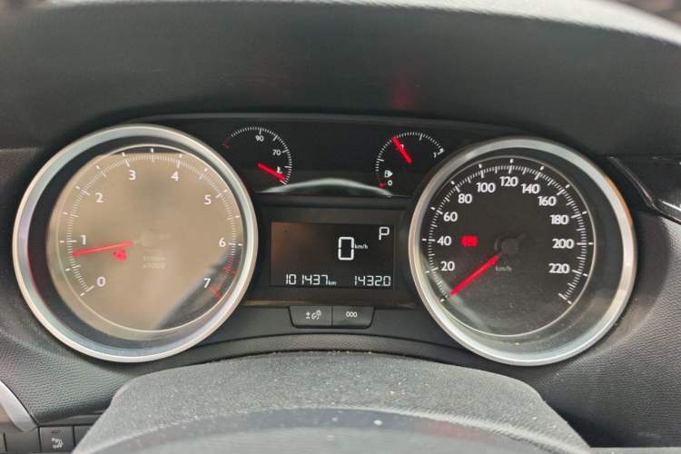 Used Peugeot 408 2016 1.6T Automatic Luxury Edition Instrument Cluster