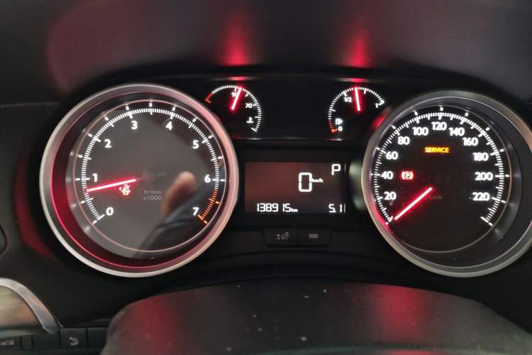Used Peugeot 408 2016 1.6T Automatic Luxury Edition Instrument Cluster