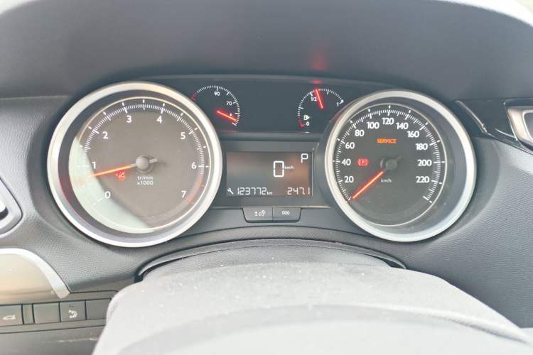 Used Peugeot 408 2016 1.6T Automatic Luxury Edition Instrument Cluster