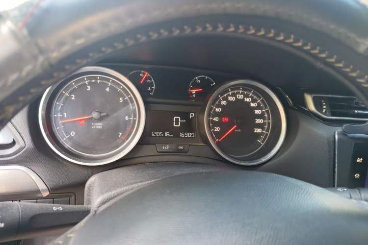 Used Peugeot 408 2016 1.6T Automatic Luxury Edition Instrument Cluster