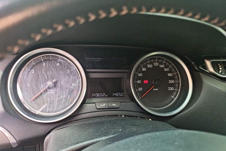 Used Peugeot 408 2016 1.6T Automatic Luxury Edition Instrument Cluster