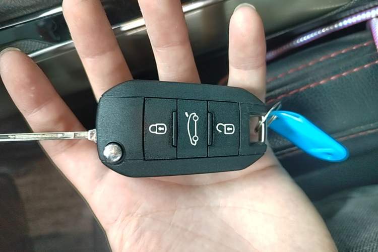 Used Peugeot 408 2016 1.6T Automatic Luxury Edition Interior 1