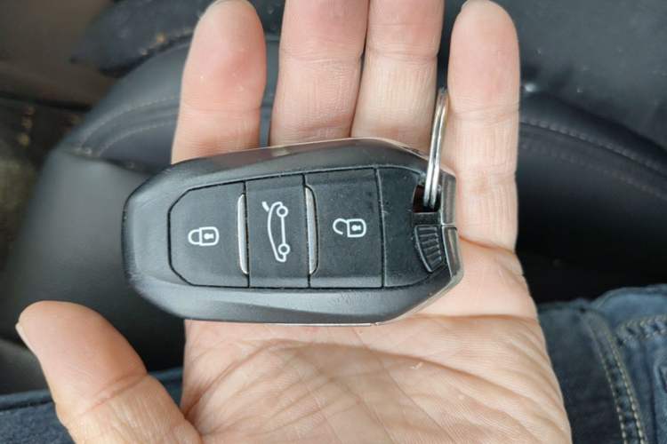 Used Peugeot 408 2016 1.6T Automatic Luxury Edition Interior 1