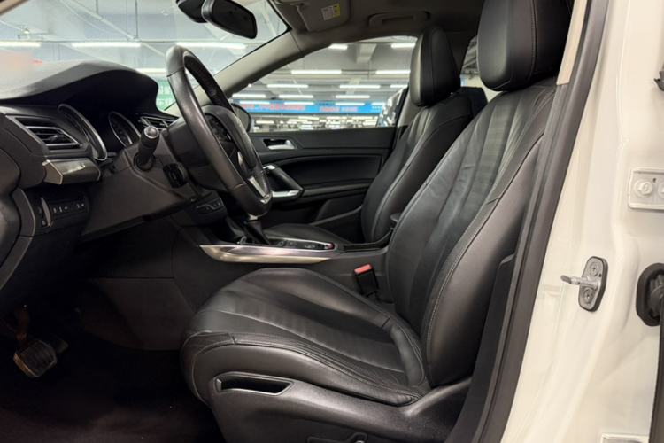 Used Peugeot 408 2016 1.6T Automatic Luxury Edition Interior 1