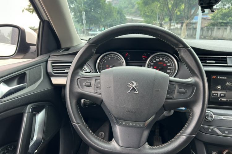 Used Peugeot 408 2016 1.6T Automatic Luxury Edition Interior 1