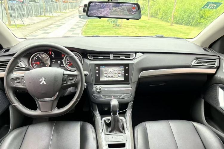 Used Peugeot 408 2016 1.6T Automatic Luxury Edition Interior 2