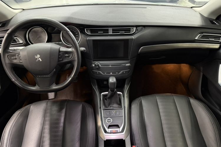 Used Peugeot 408 2016 1.6T Automatic Luxury Edition Interior 3