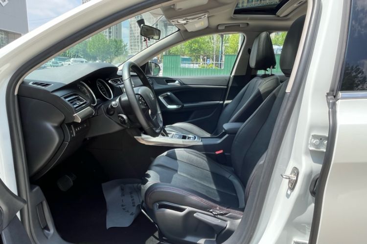 Used Peugeot 408 2016 1.6T Automatic Luxury Edition Interior 7