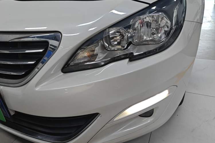 Used Peugeot 408 2016 1.6T Automatic Luxury Edition Left Front Headlight