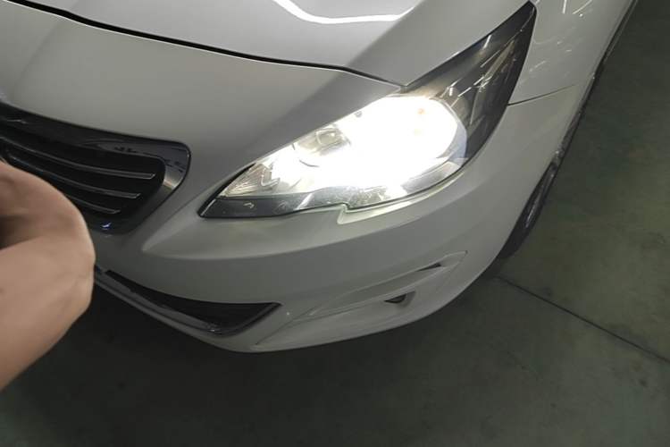 Used Peugeot 408 2016 1.6T Automatic Luxury Edition Left Front Headlight